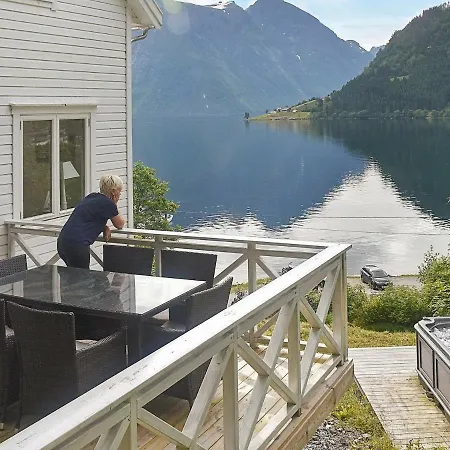 Four-bedroom Holiday In * Sæbø